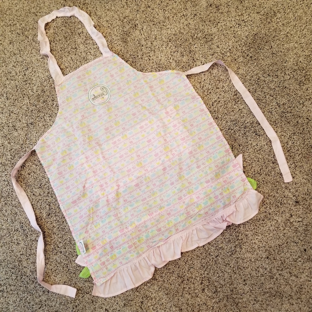 SOLD! Cupcake Cupboard ruffle pocket tie apron - Picture 12 of 15